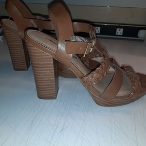 NWOT American Eagle heeled sandals